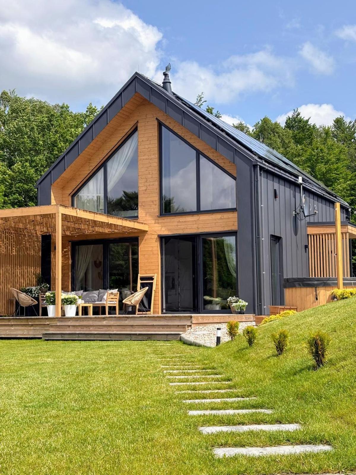 Villa Stodola Rzym - Domek, Jacuzzi, Sauna, Jezioro, Kozyczkowo
